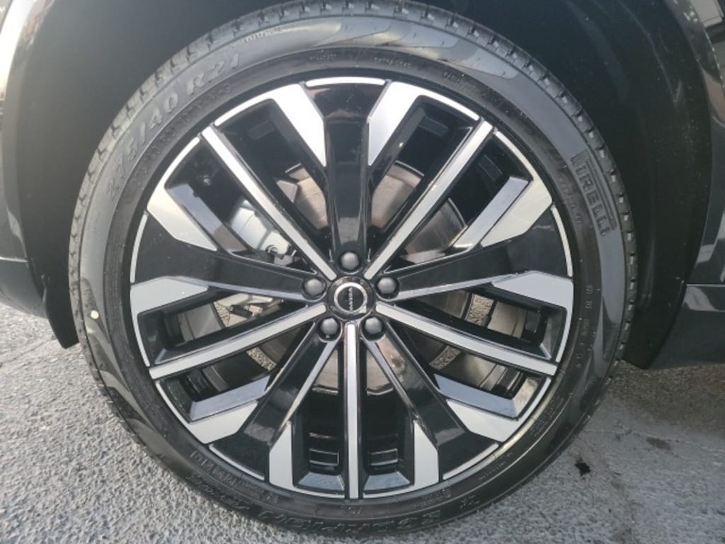 New 2026 Volvo XC90 B6 Plus 7-Seater SUV