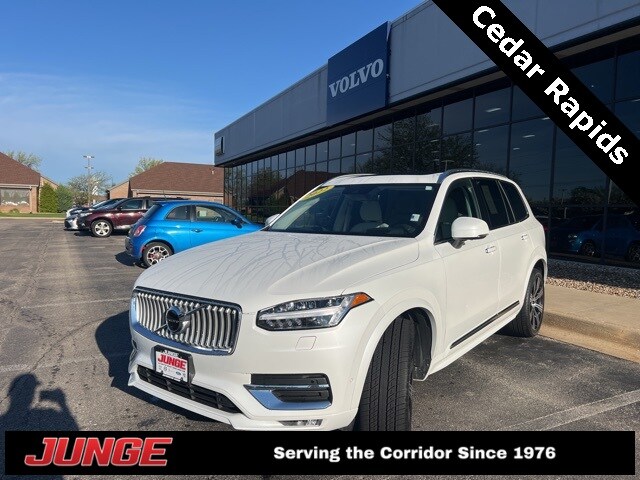 2022 Volvo XC90 T6 Inscription photo 2