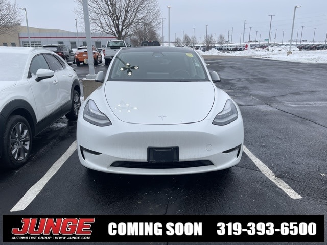 Used 2021 Tesla Model Y Long Range with VIN 5YJYGDEE2MF246050 for sale in Hiawatha, IA