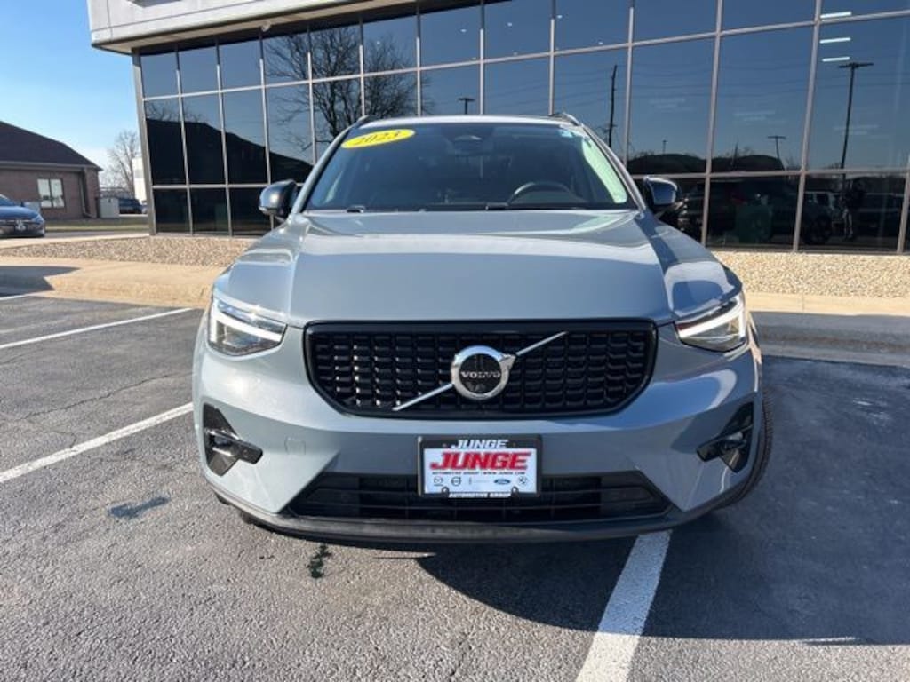 Used 2023 Volvo XC40 Ultimate SUV