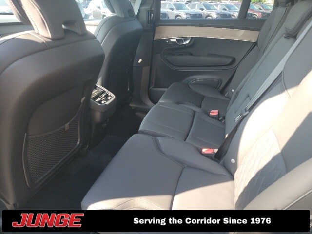 2026 Volvo XC90 Plus - Photo 13