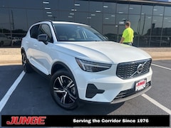 2026 Volvo XC40 B5 Core AWD SUV