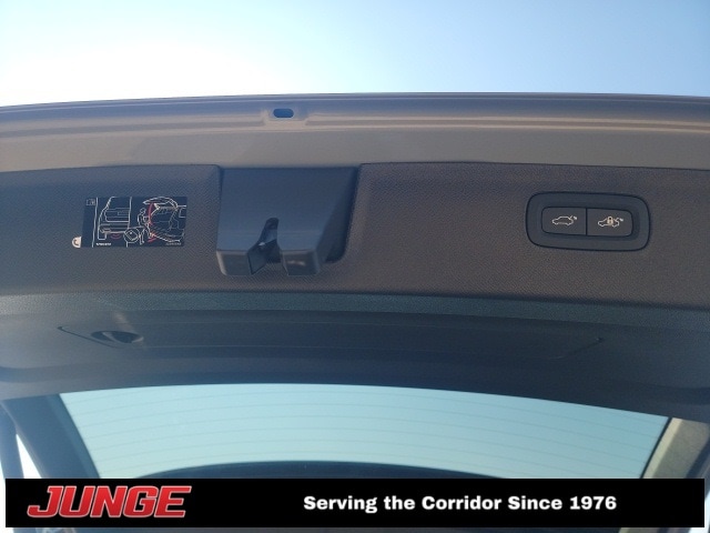 2026 Volvo XC90 Plus - Photo 16