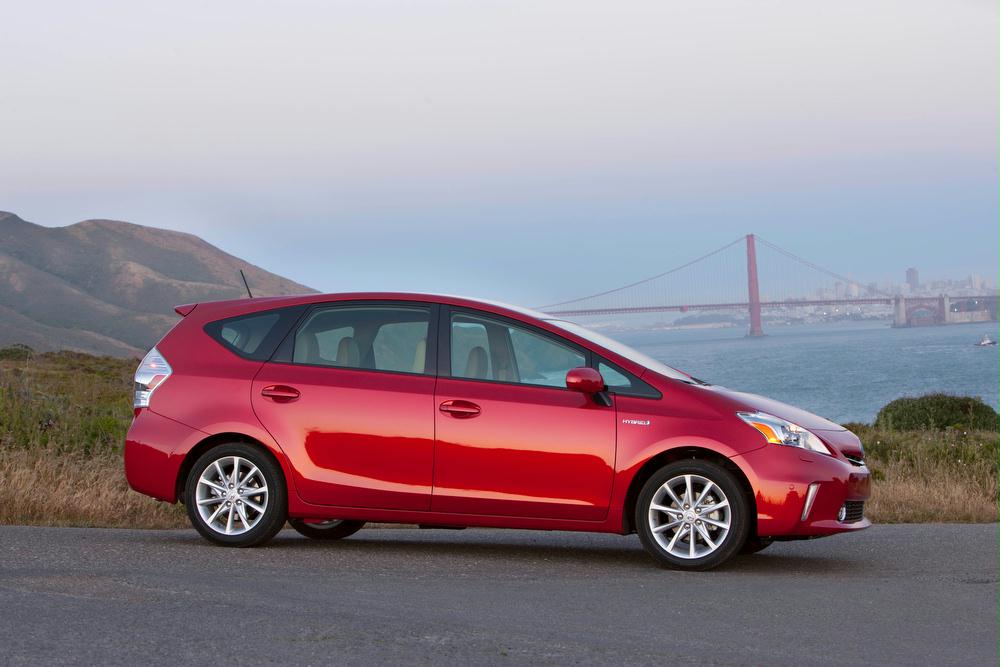 toyota prius station wagon 2014 #3