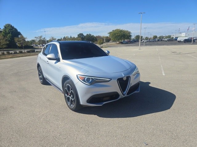 2022 Alfa Romeo Stelvio Ti photo 4