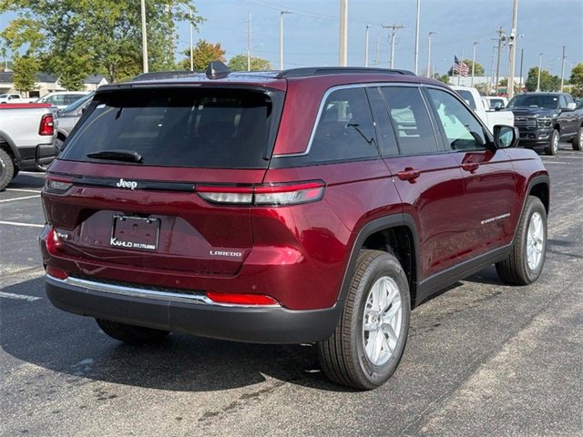2025 Jeep Grand Cherokee Laredo X photo 3