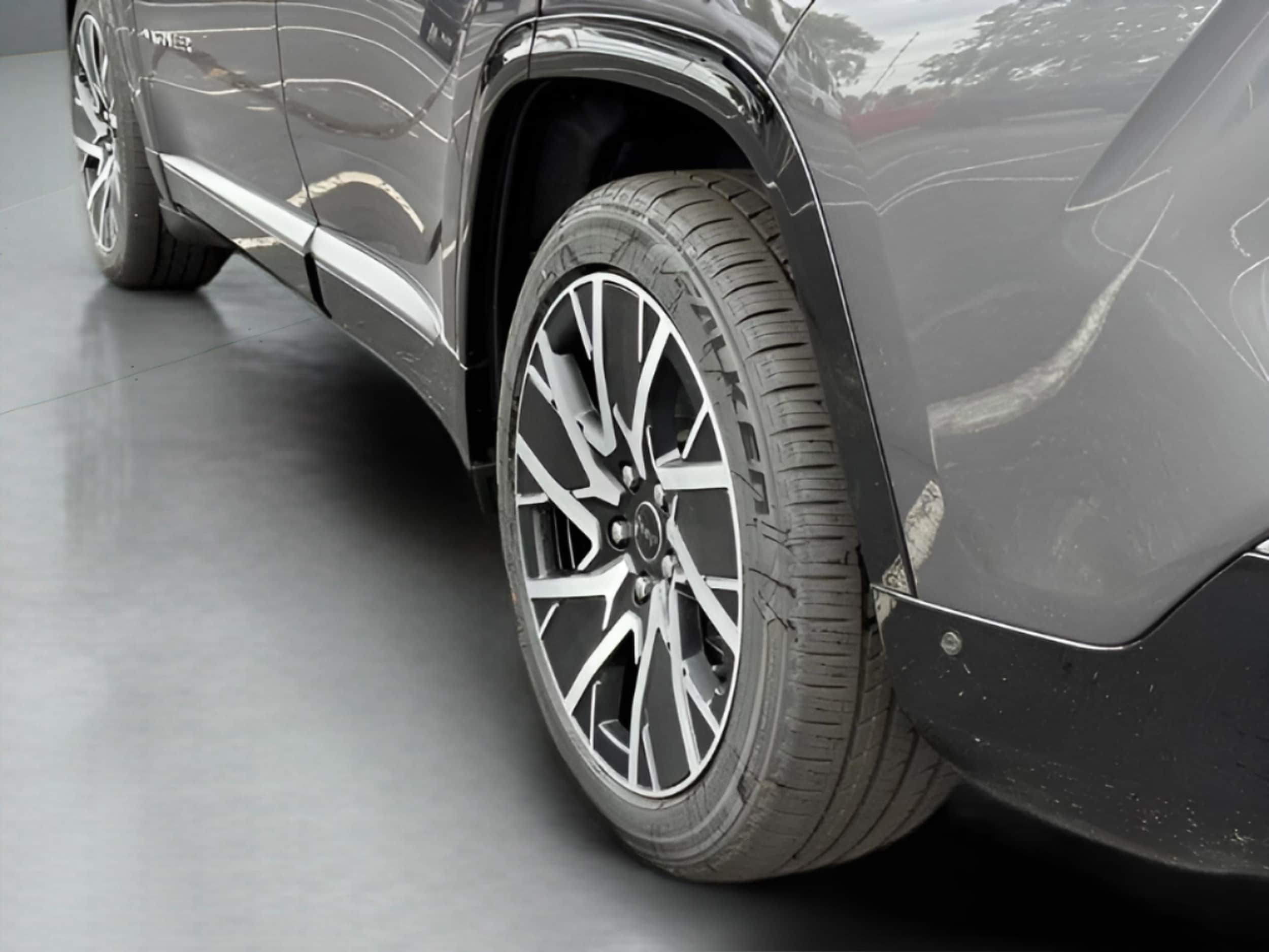 2025 Jeep Wagoneer S Limited - Photo 8