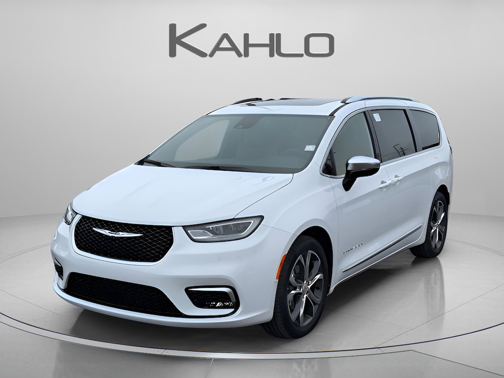 New 2026 Chrysler Pacifica Pinnacle Passenger Van