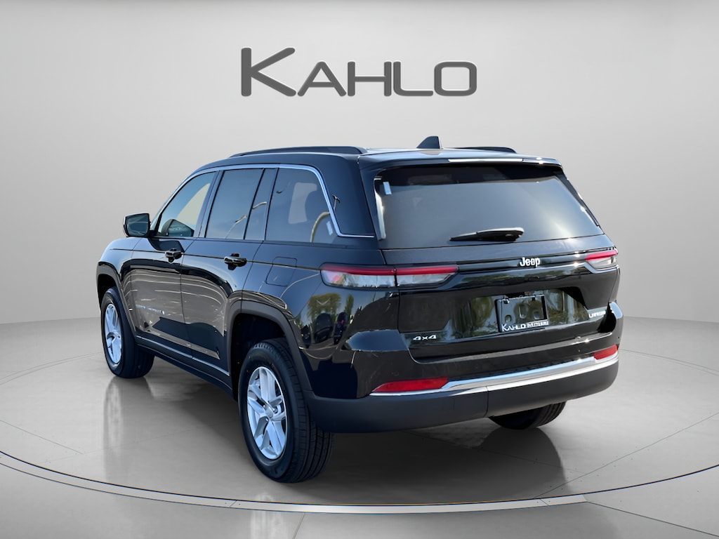 New 2026 Jeep Grand Cherokee Laredo Sport Utility