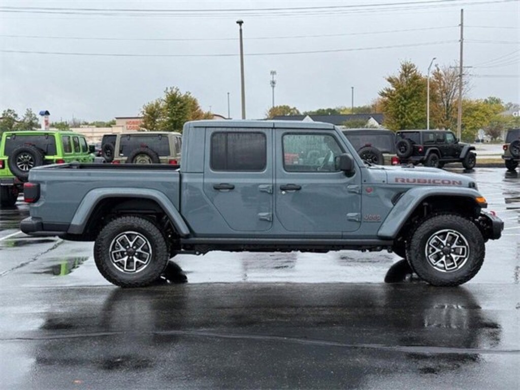 New 2025 Jeep Gladiator Rubicon X Pickup