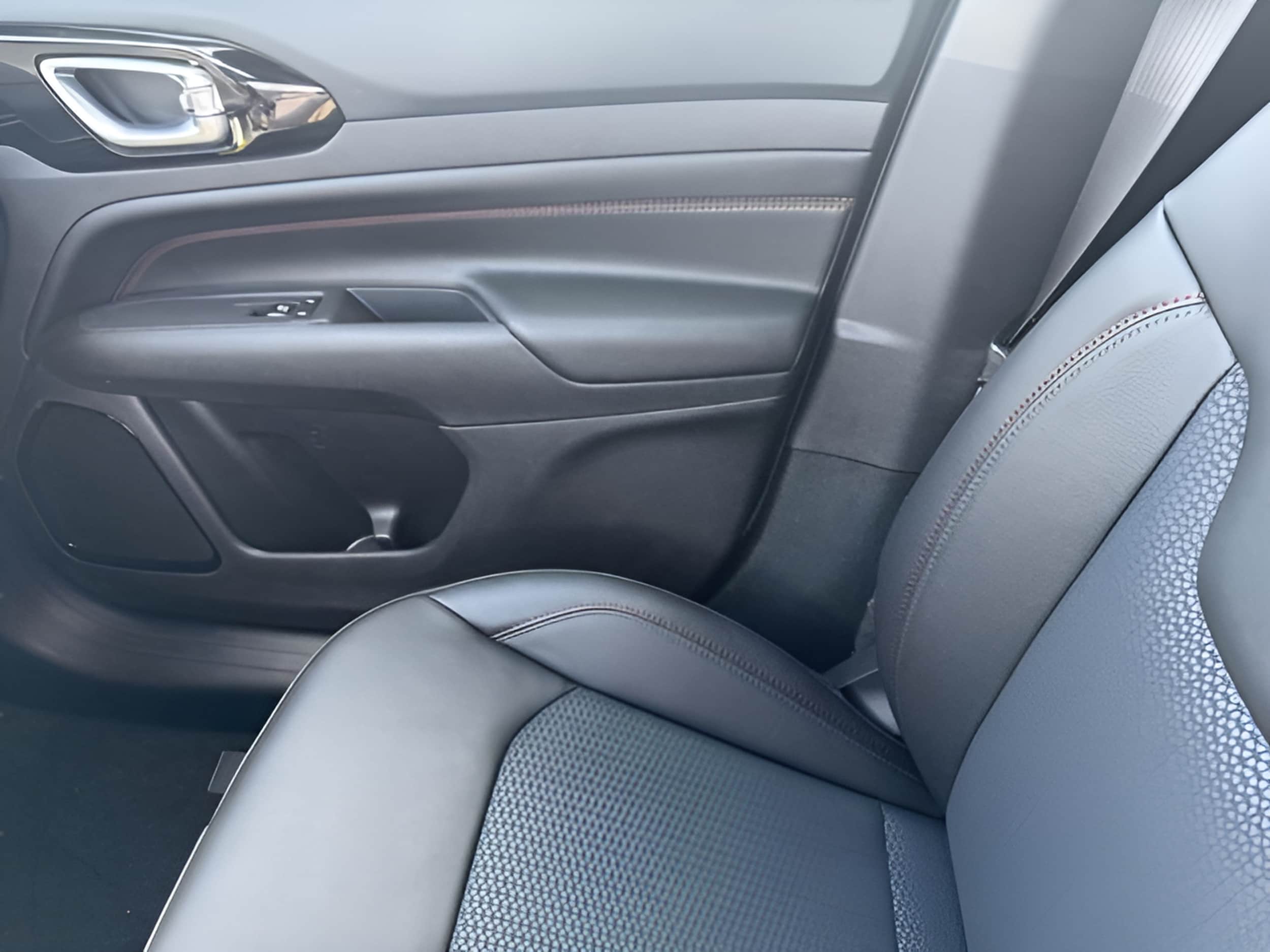 2026 Jeep Compass Trailhawk - Photo 23