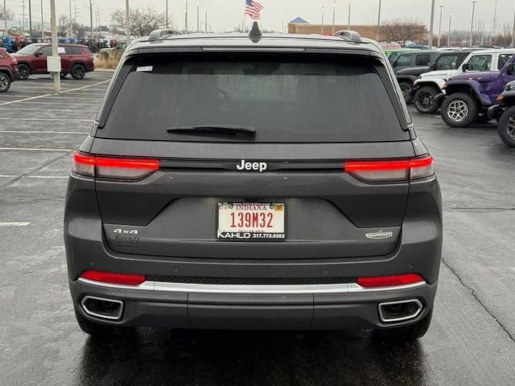New 2025 Jeep Grand Cherokee Summit Sport Utility