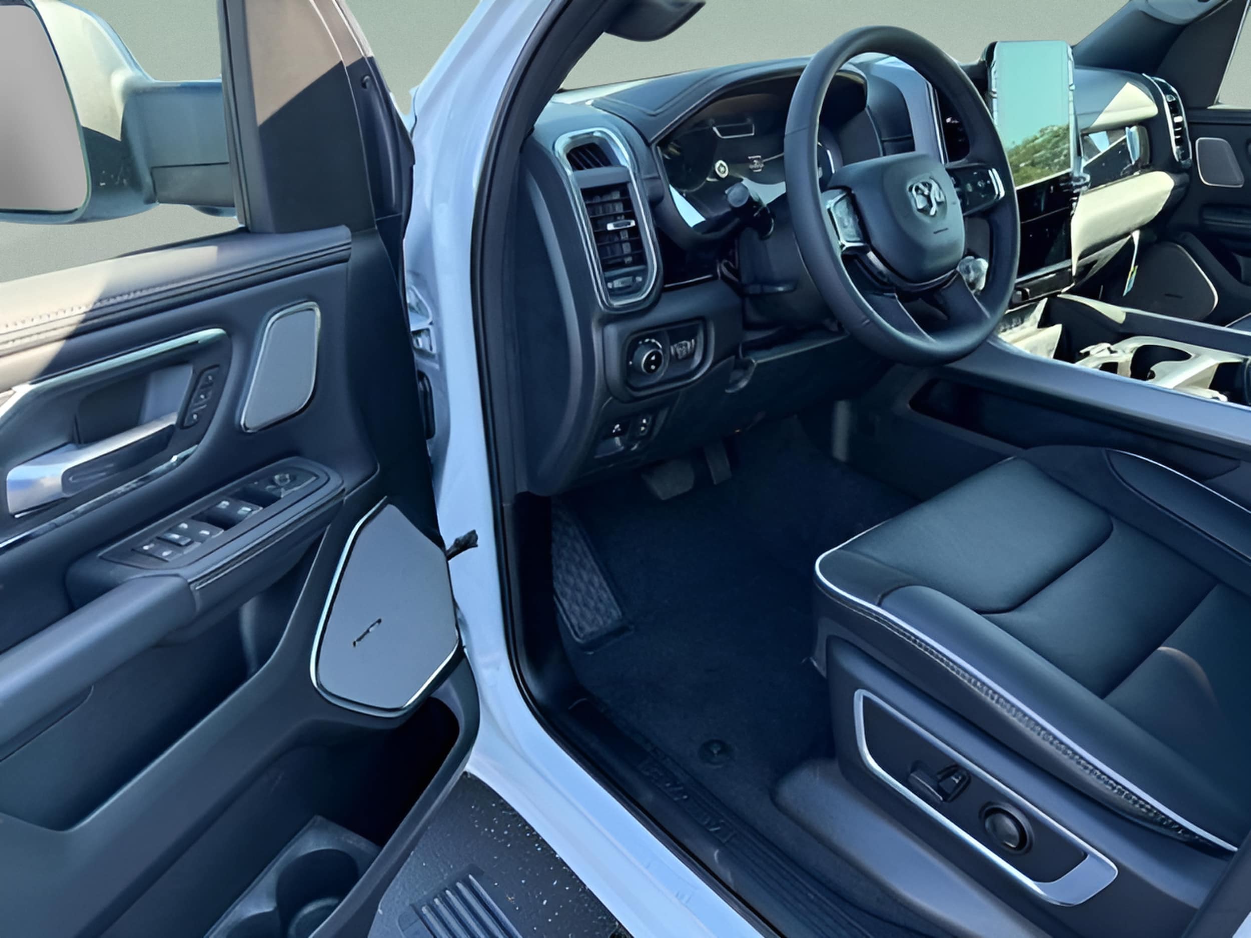 2026 RAM 1500 Laramie - Photo 12