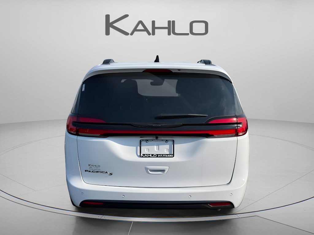 New 2026 Chrysler Pacifica Select Passenger Van