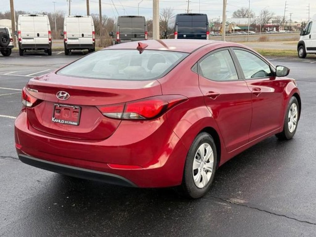 Used 2016 Hyundai Elantra SE Sedan