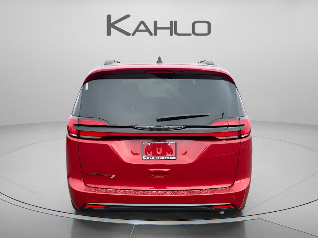 New 2026 Chrysler Pacifica Select Passenger Van