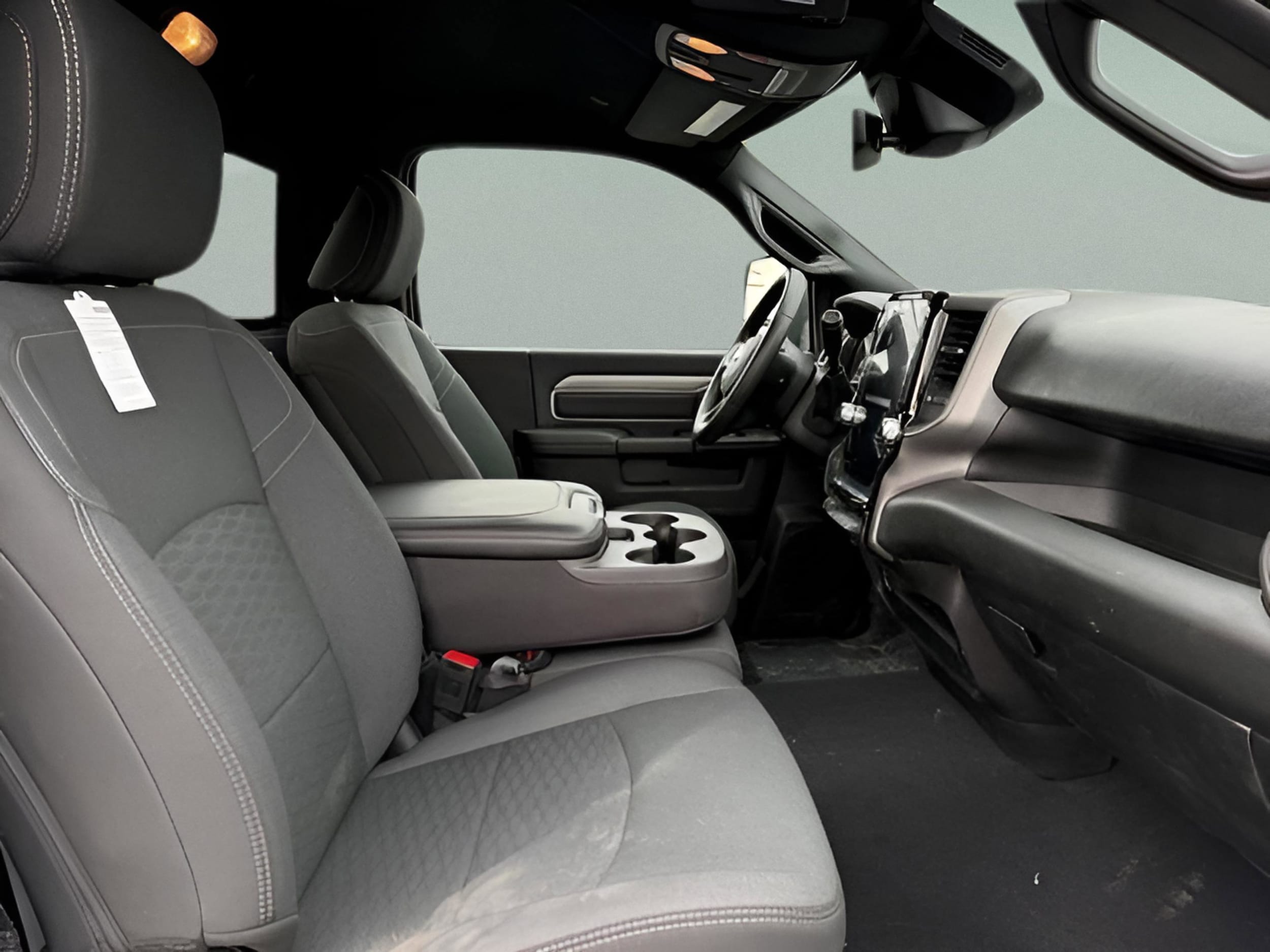 2025 RAM 2500 Tradesman - Photo 10
