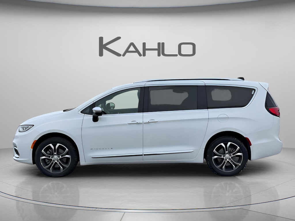 New 2026 Chrysler Pacifica Pinnacle Passenger Van