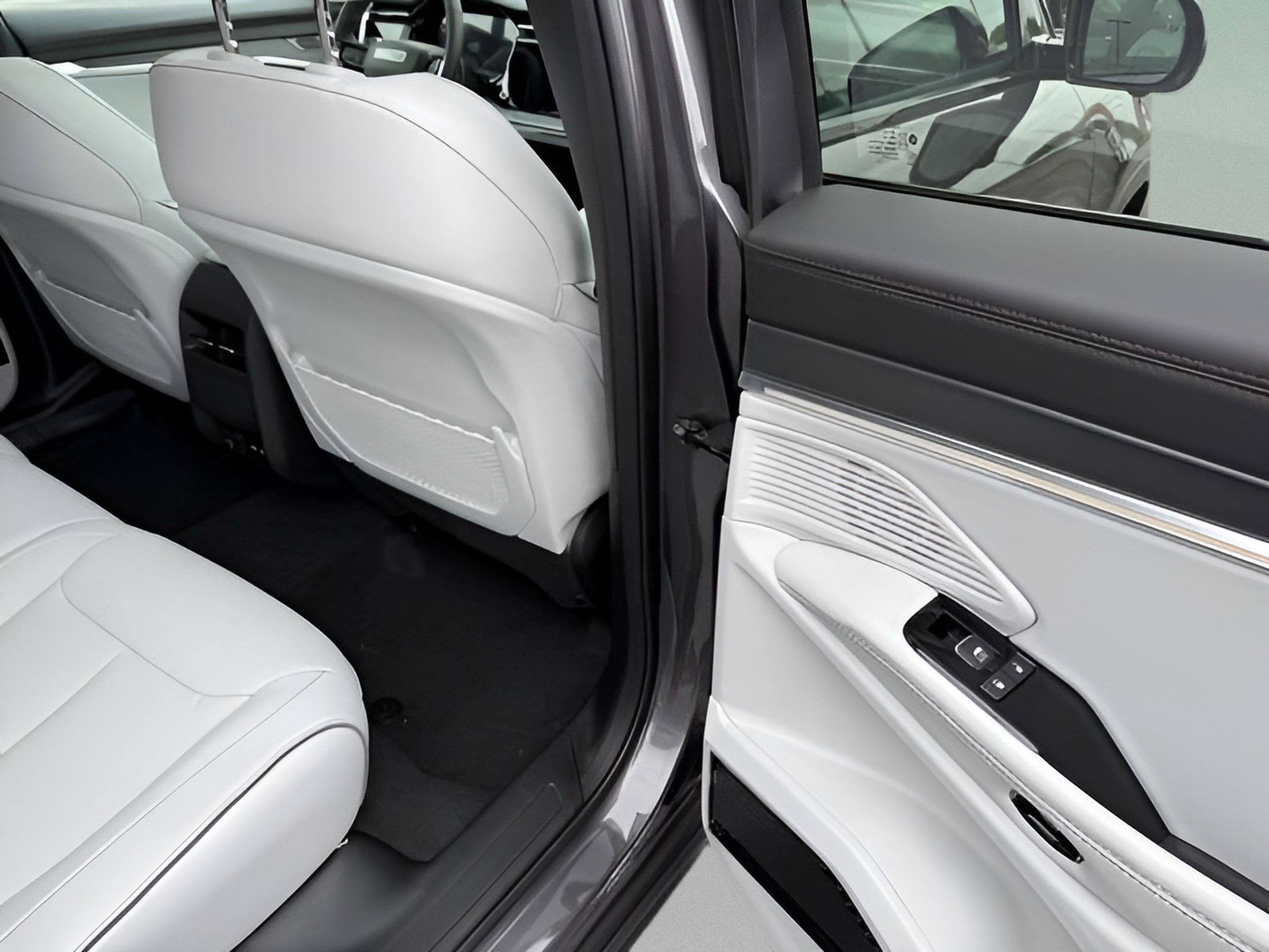 2025 Jeep Wagoneer S Limited - Photo 11