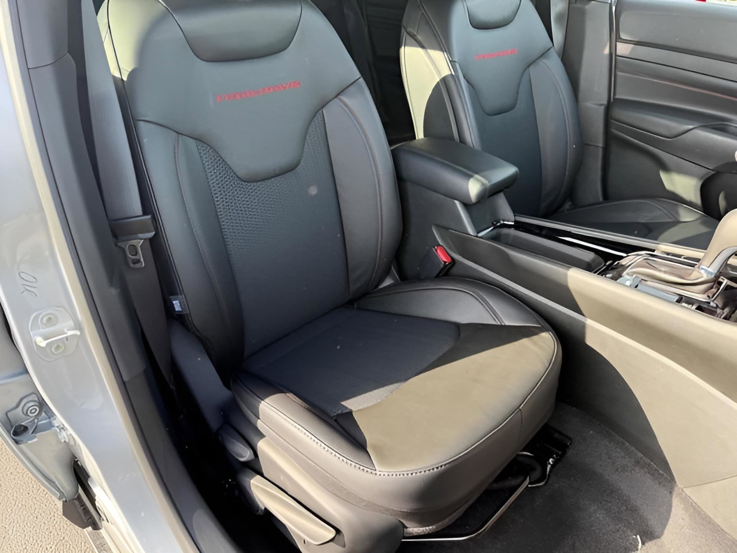 2026 Jeep Compass Trailhawk - Photo 13