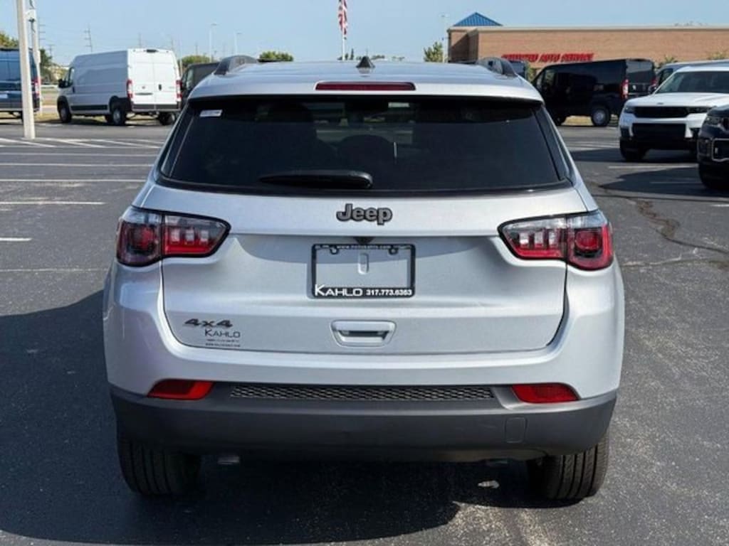 New 2025 Jeep Compass Latitude Sport Utility