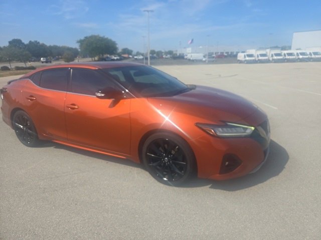 2019 Nissan Maxima SR photo 4