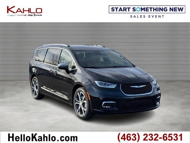 2026 Chrysler Pacifica Pinnacle's photo