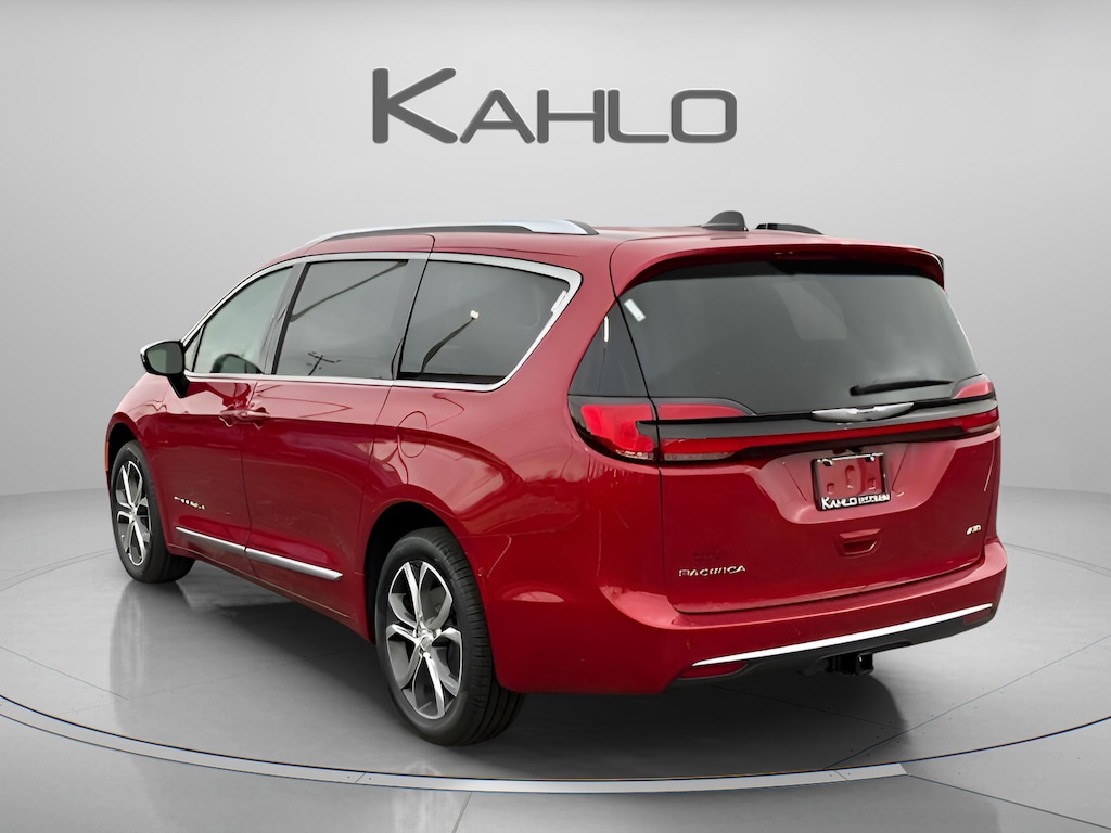 New 2026 Chrysler Pacifica Pinnacle Passenger Van