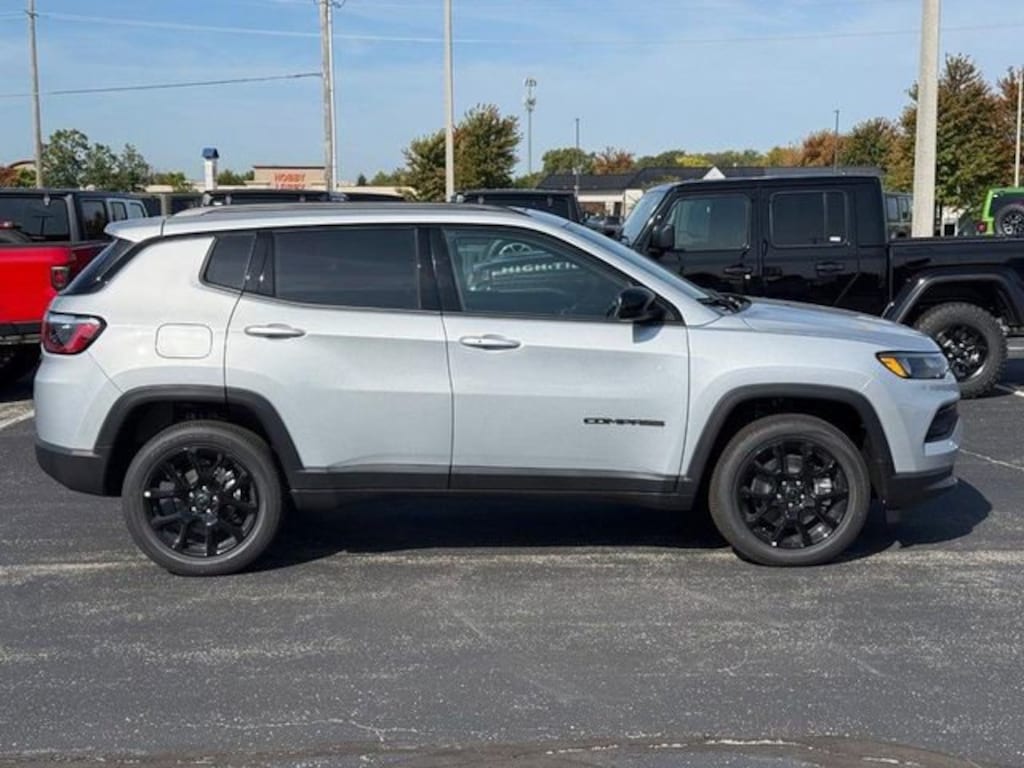 New 2025 Jeep Compass Latitude Sport Utility