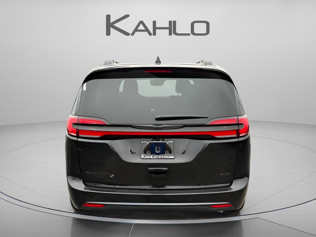 New 2026 Chrysler Pacifica Select Passenger Van