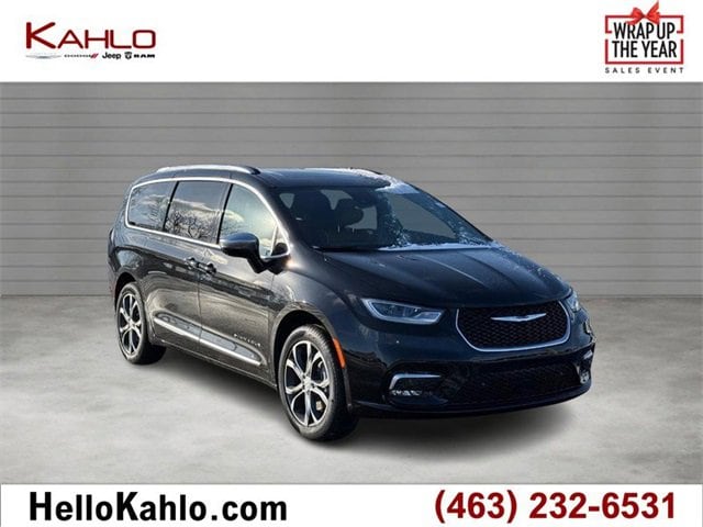 2026 Chrysler Pacifica Pinnacle's photo