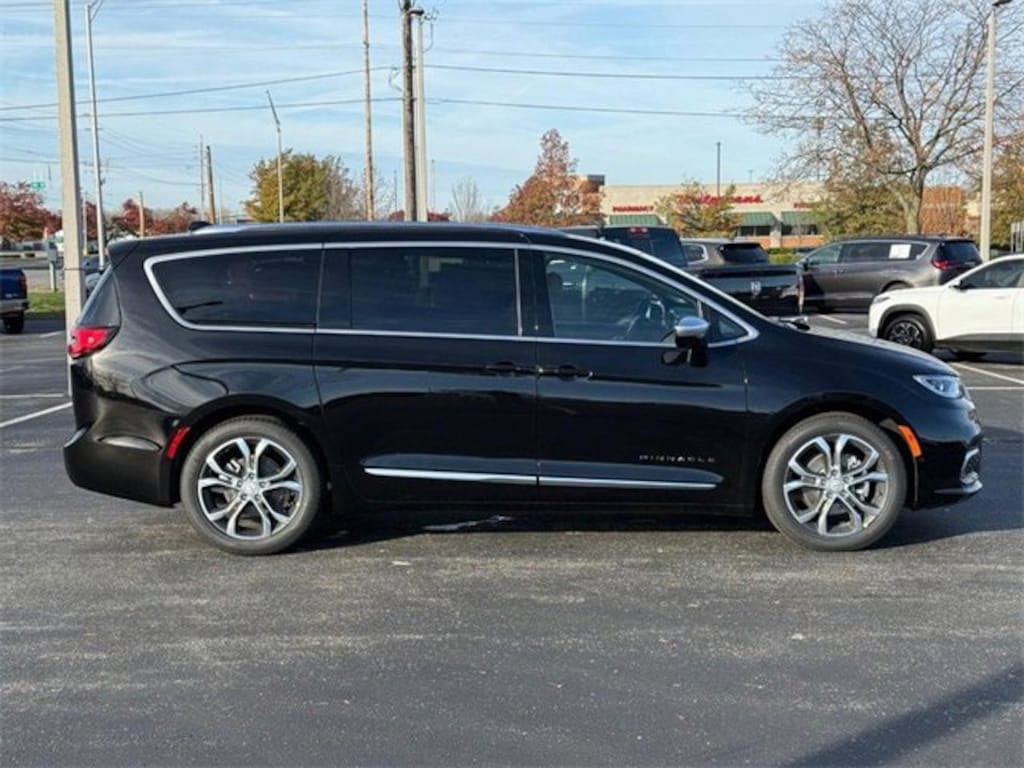 New 2026 Chrysler Pacifica Pinnacle Passenger Van