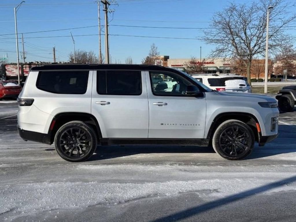 New 2026 Jeep Grand Wagoneer Summit Obsidian Sport Utility