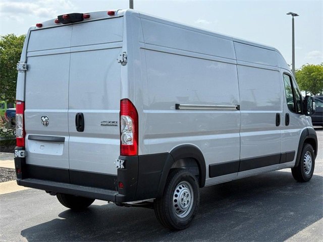 2025 Ram ProMaster 2500 Cargo Van photo 3