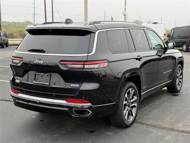 2021 Jeep Grand Cherokee Overland photo 3