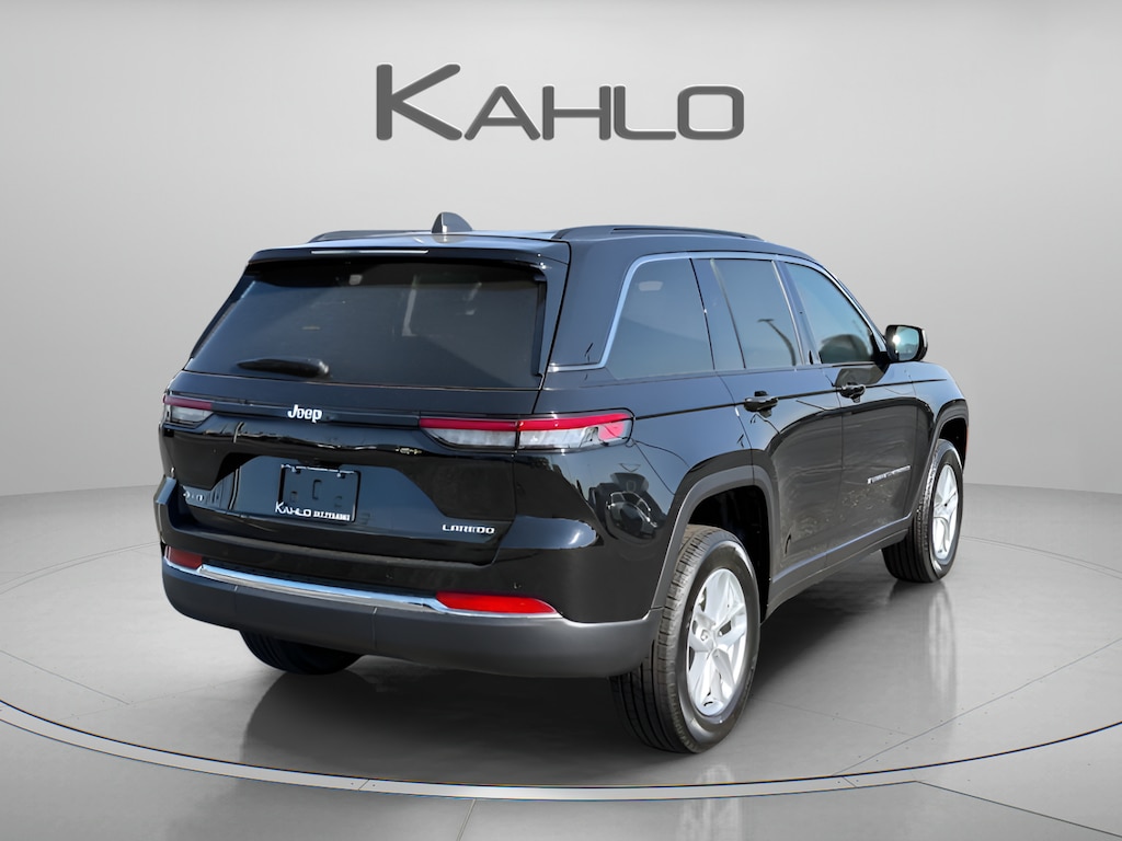 New 2026 Jeep Grand Cherokee Laredo Sport Utility