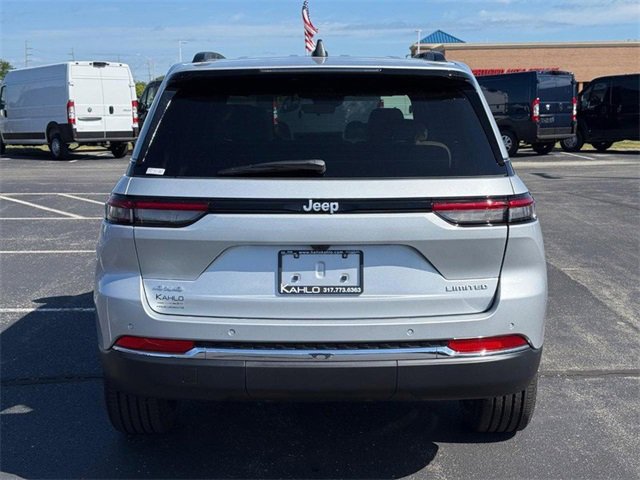 2025 Jeep Grand Cherokee Limited photo 4