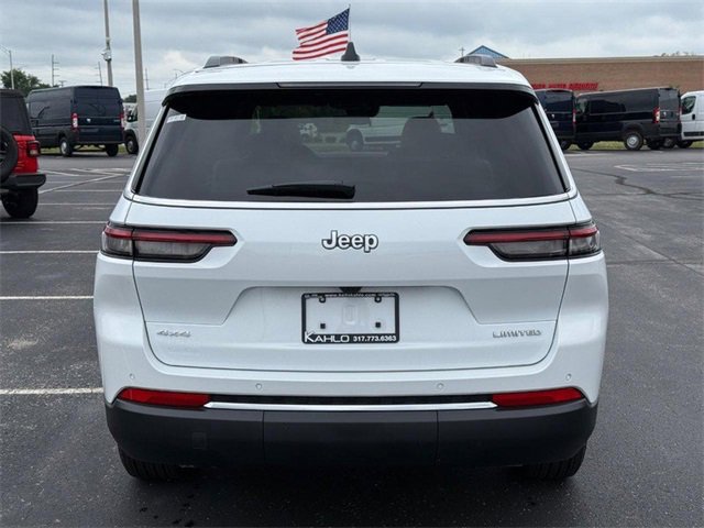 2025 Jeep Grand Cherokee Limited photo 4