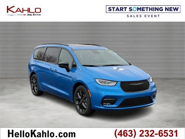 2026 Chrysler Pacifica Limited's photo