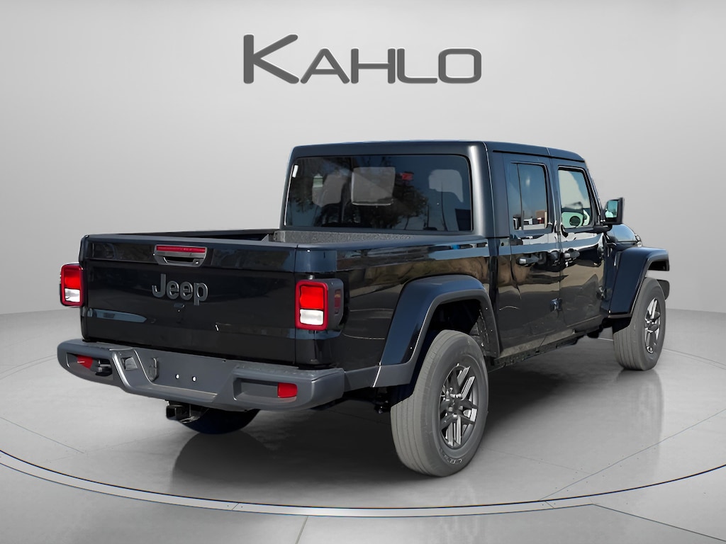 New 2026 Jeep Gladiator Sport S Pickup