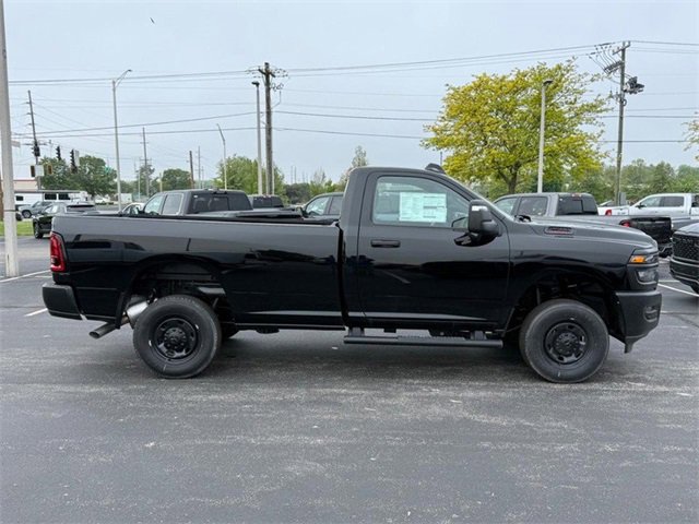 2025 Ram 2500 Tradesman photo 2