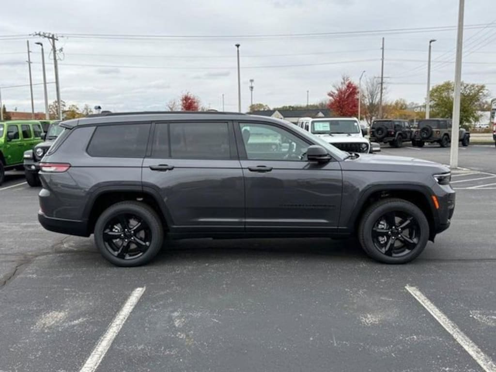 New 2025 Jeep Grand Cherokee L Limited Sport Utility