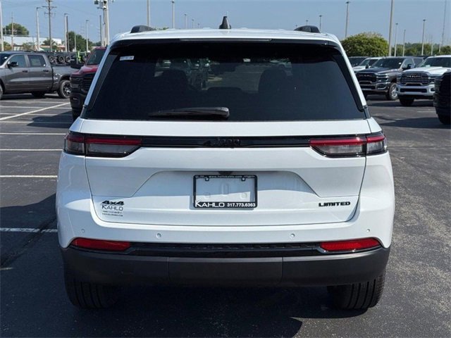 2025 Jeep Grand Cherokee Limited photo 4