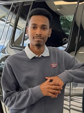 Staff member Mohamed Osman from ID_fa8deb322708