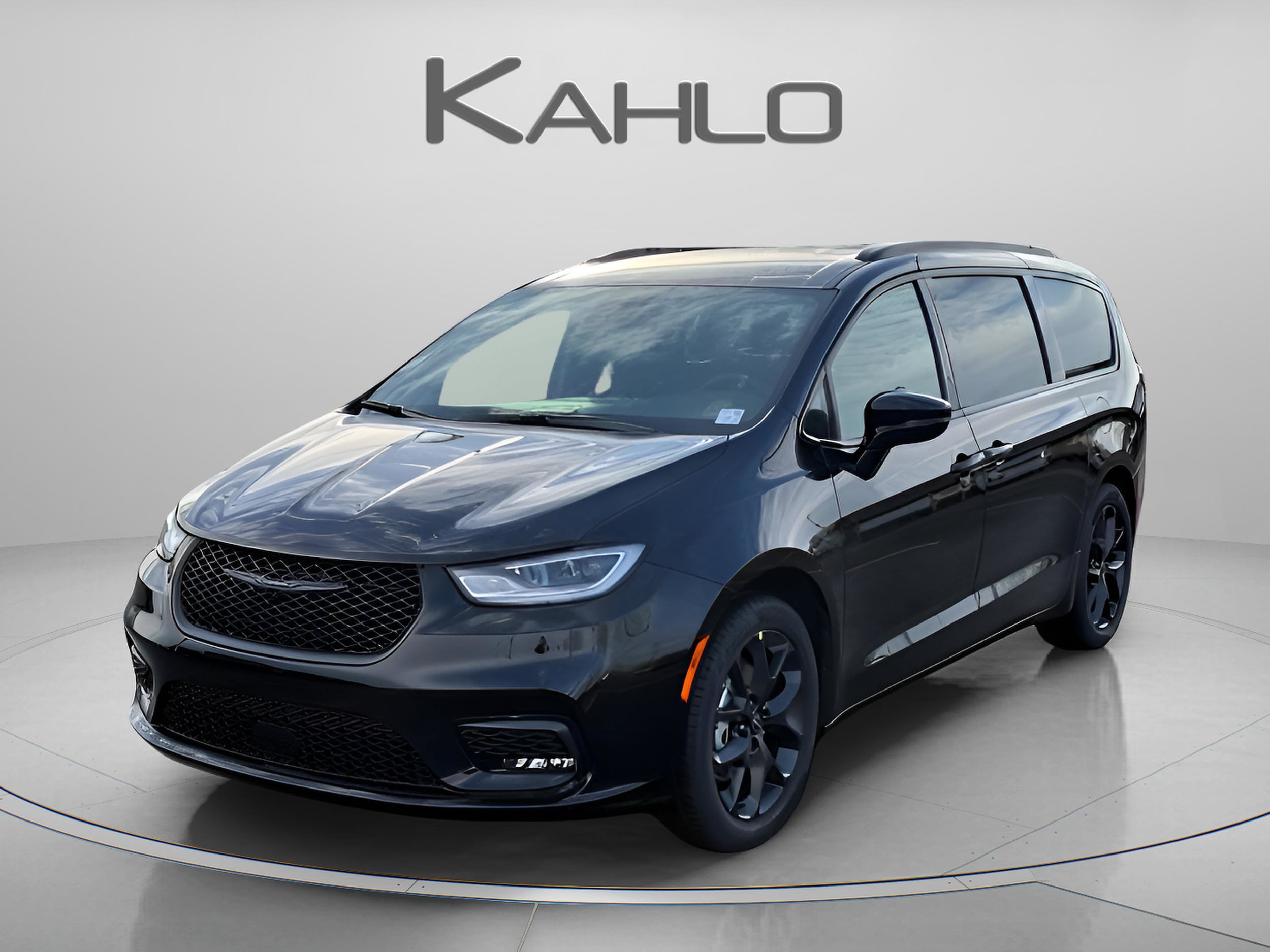 2026 Chrysler Pacifica Select's photo