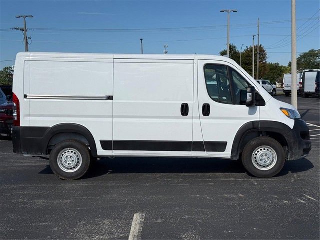 2025 Ram ProMaster 2500 Cargo Van photo 2
