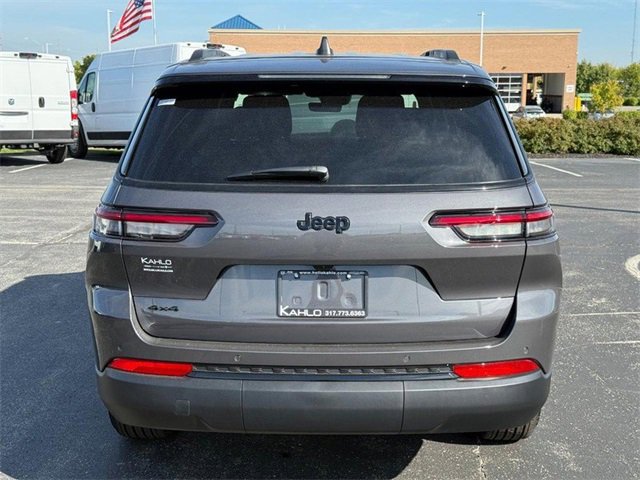 2025 Jeep Grand Cherokee Altitude X photo 4