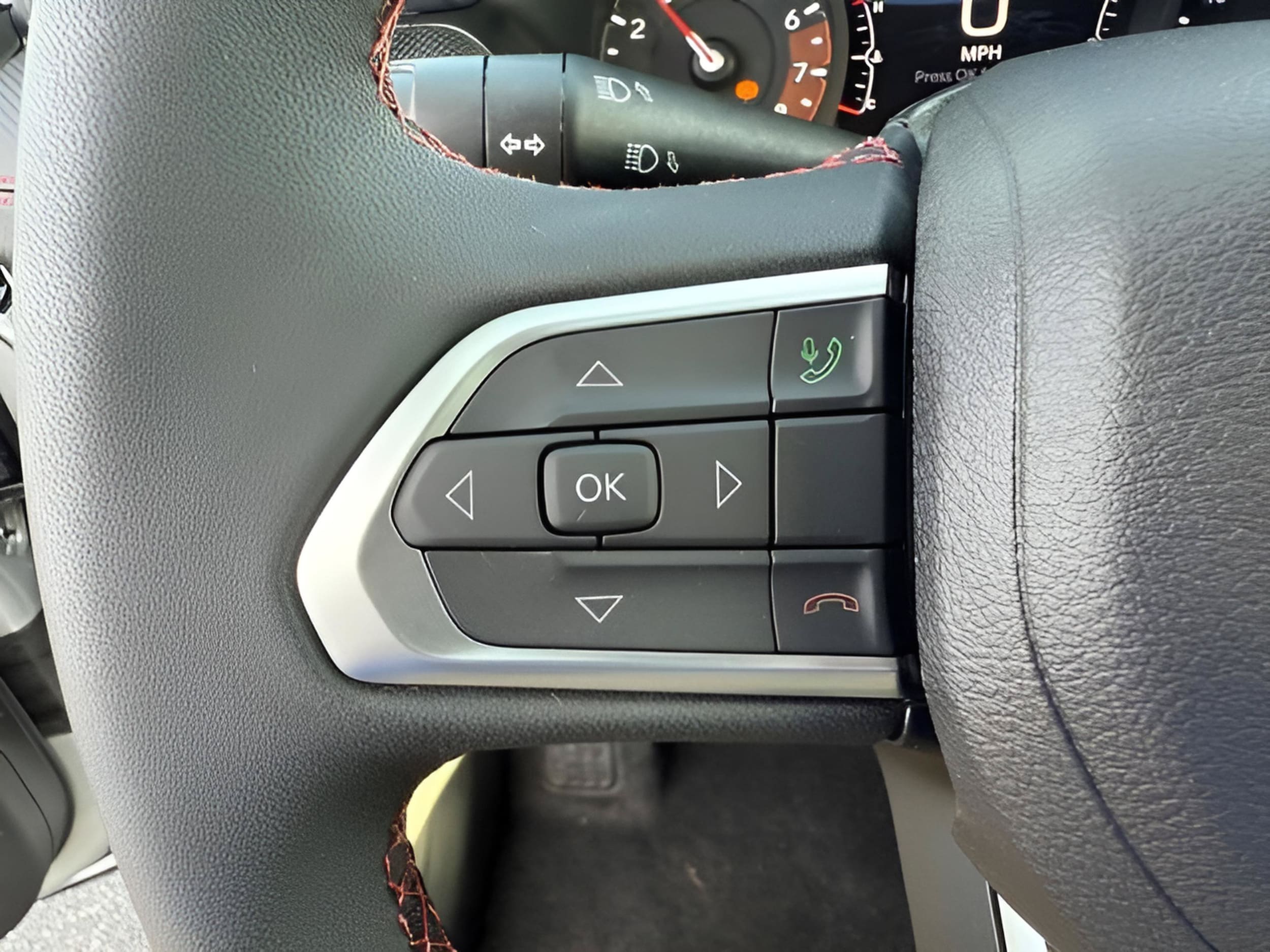2026 Jeep Compass Trailhawk - Photo 17