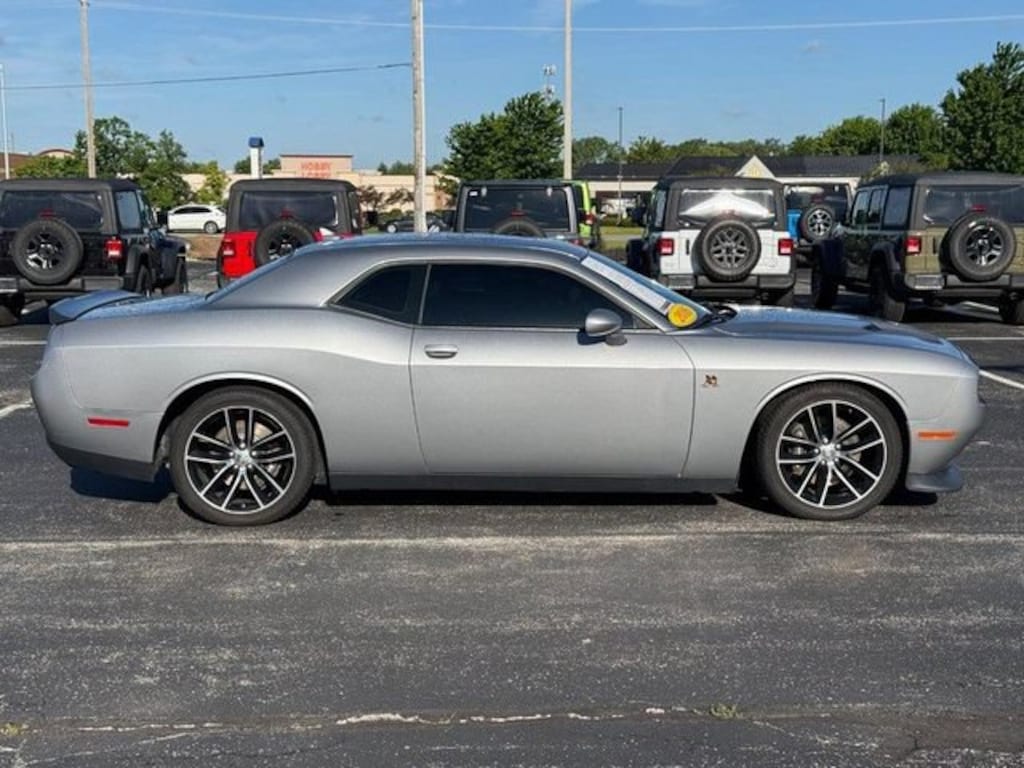 Used 2016 Dodge Challenger R/T Scat Pack Coupe