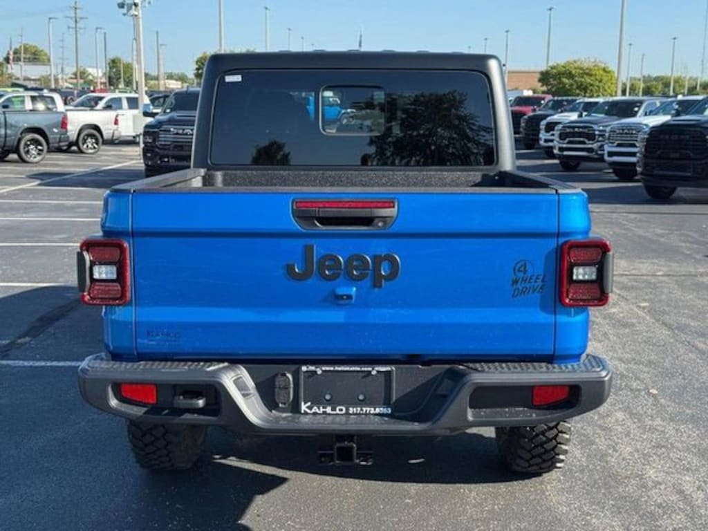 New 2025 Jeep Gladiator Willys Pickup